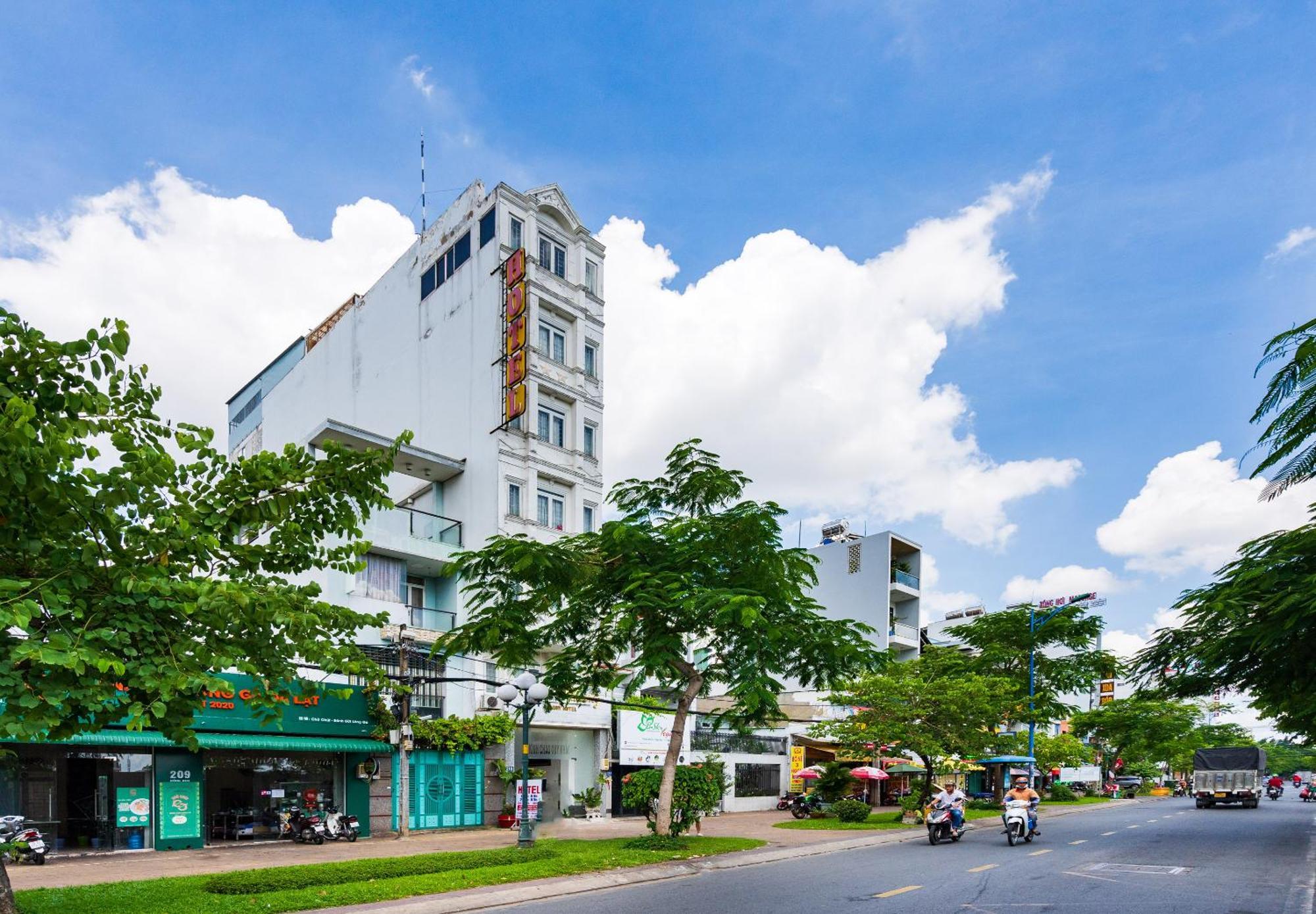 Mai Phuong - Ruby Saigon Hotel Ho Şi Min Exterior foto